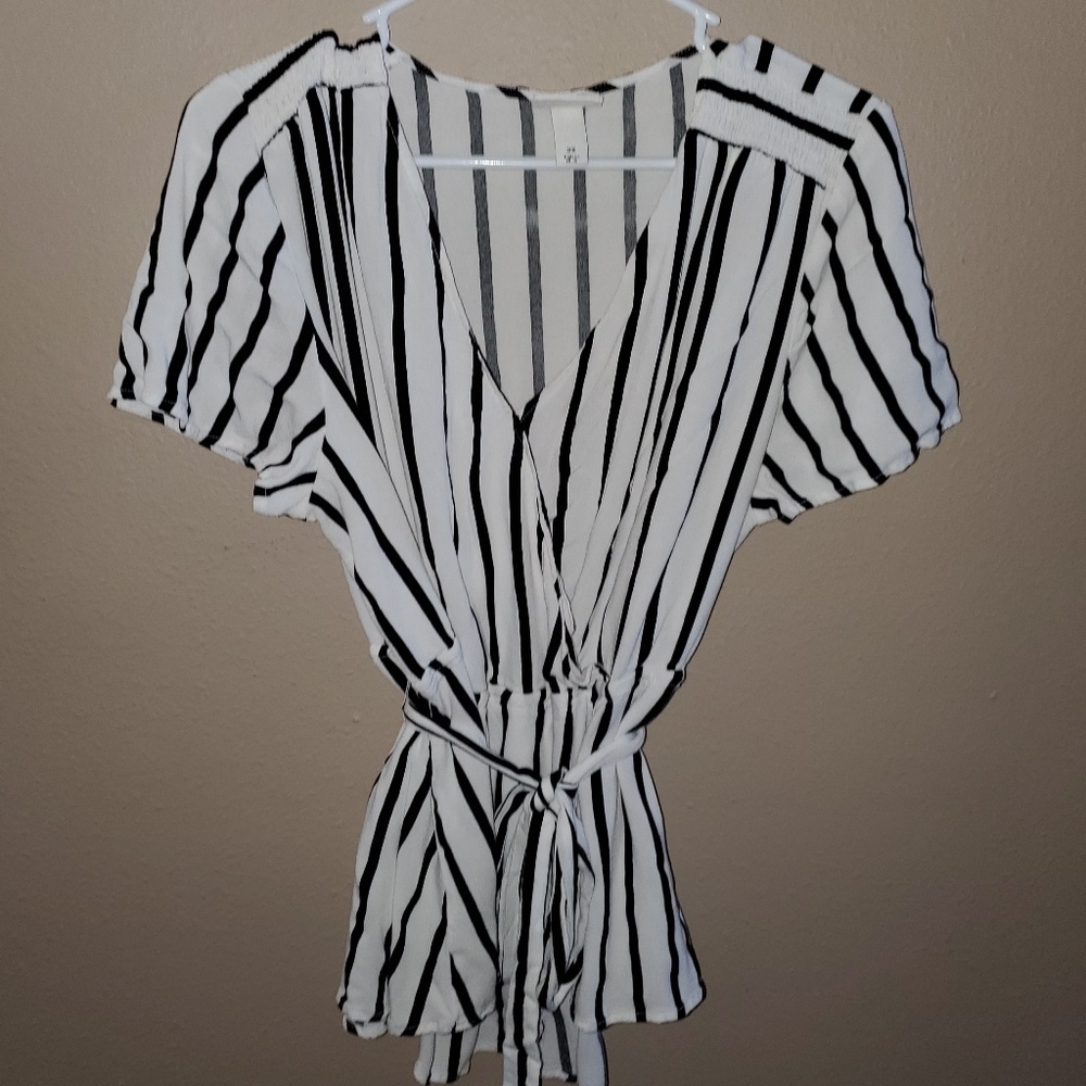 Women's Plus 2X  Ava & Viv Wrap Top
